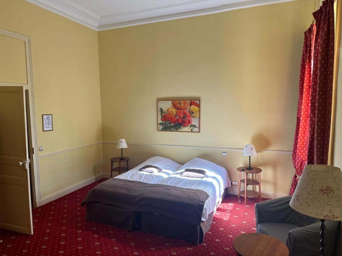 Camping Et Hotel Chateau Du Haget Montesquiou ภายนอก รูปภาพ